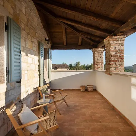 Rustic Rubus & Sylbum With A Pool Villa