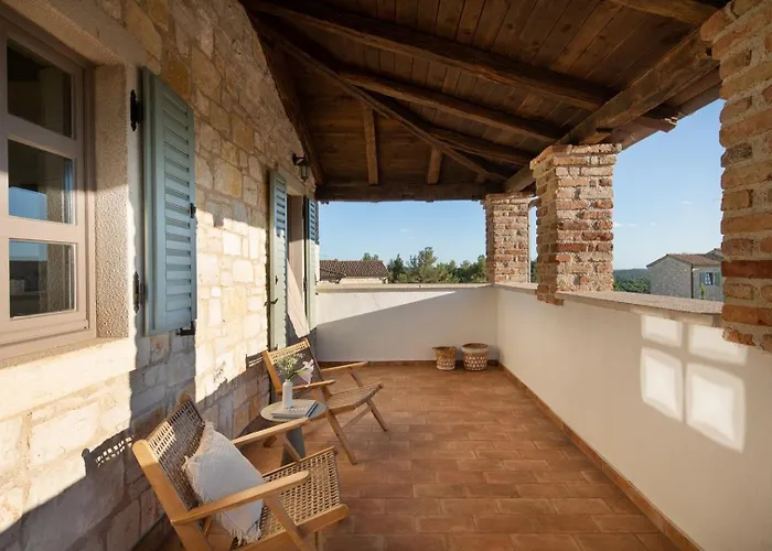 Rustic Rubus & Sylbum With A Pool Villa