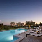 Vila Rustic Rubus & Sylbum With A Pool
